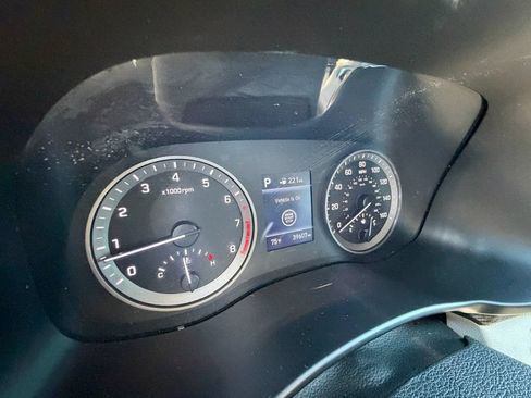 Used 2020 Hyundai Tucson Value FWD image 9