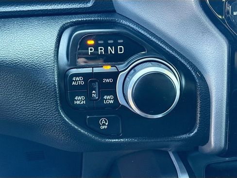 Used 2022 RAM 1500 Big Horn AWD/4WD image 17