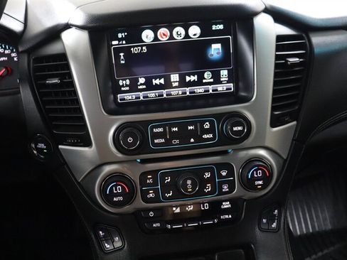 Used 2017 GMC Yukon SLT AWD/4WD image 13