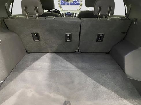 Used 2019 Chevrolet Equinox LT w/ Sun & Navigation Package image 26