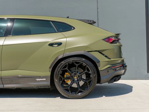 Used 2024 Lamborghini Urus Performante AWD/4WD image 21
