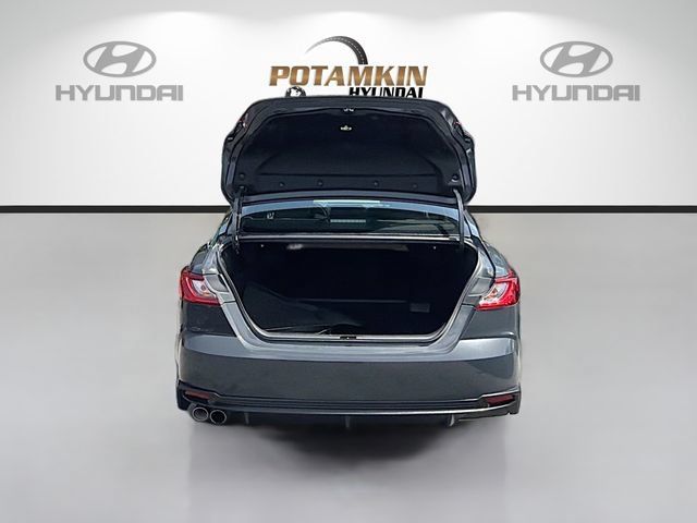 Used 2025 Toyota Camry SE FWD image 26