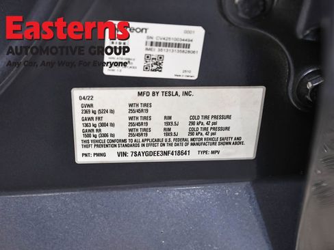 Used 2022 Tesla Model Y Long Range AWD/4WD image 30