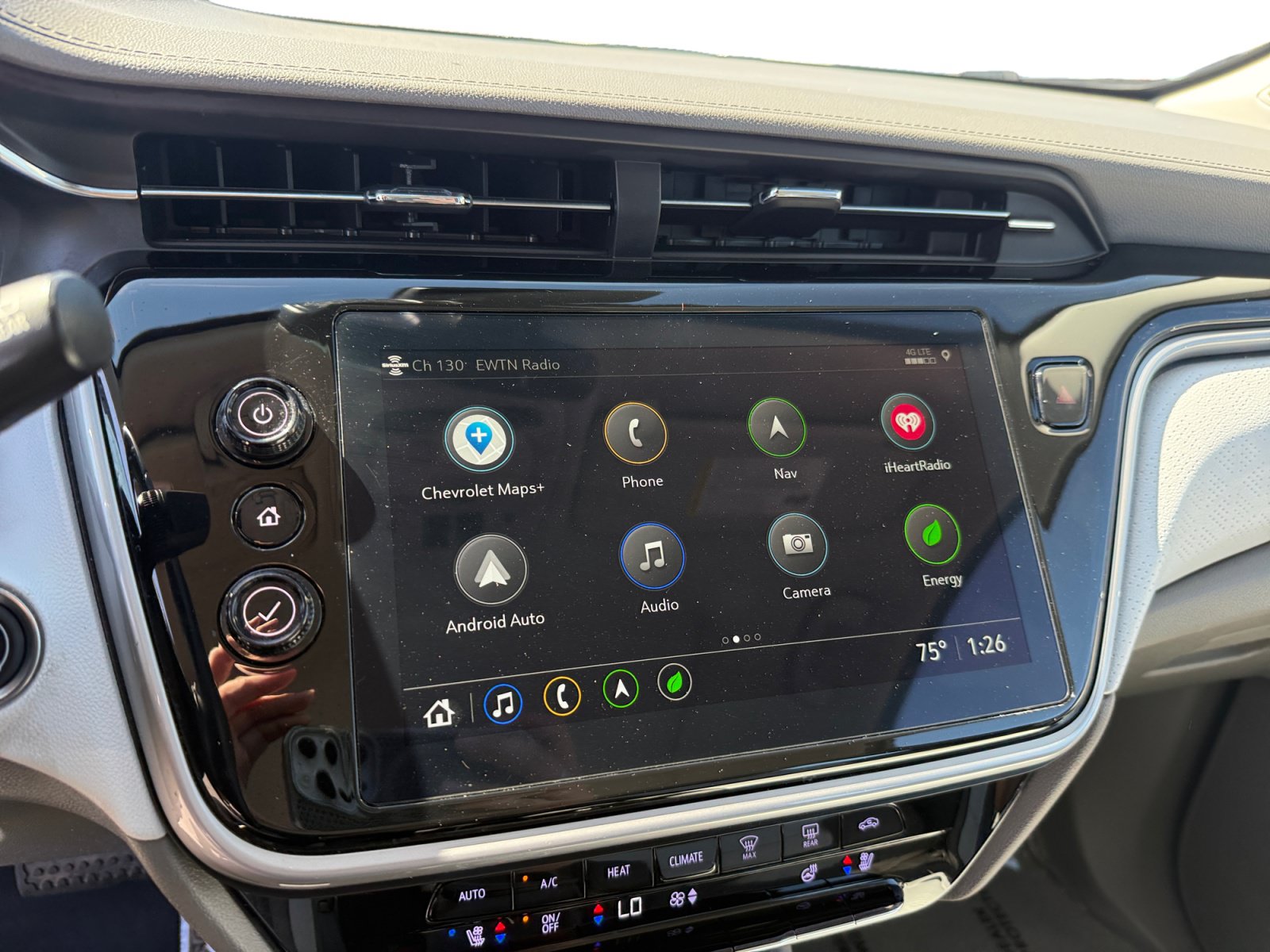 Used 2023 Chevrolet Bolt EUV Premier w/ Sun & Sound Package FWD image 12