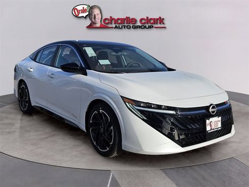 New 2026 Nissan Sentra SR w/ Floor Mat Package image 8