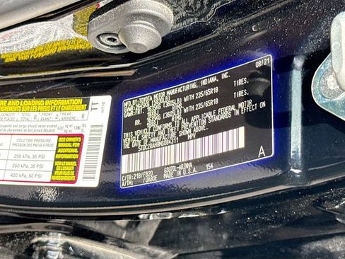 Used 2021 Toyota Highlander L FWD image 30