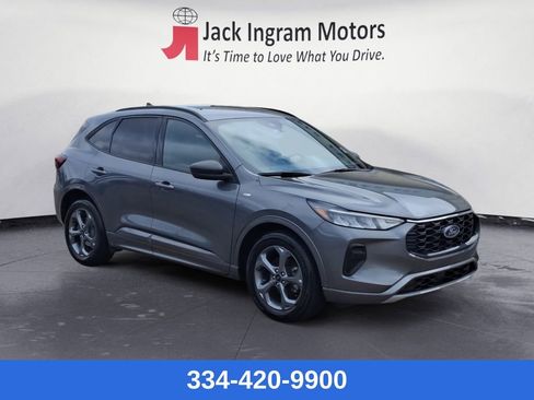 Used 2023 Ford Escape ST-Line w/ Cold Weather Package image 7