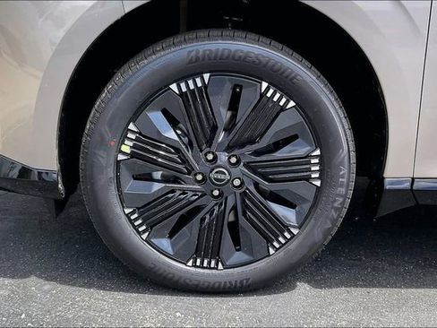 New 2026 Nissan Murano Platinum w/ Cargo Package AWD/4WD image 9