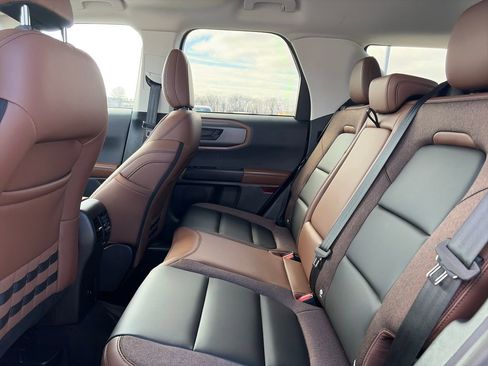 Used 2025 Ford Bronco Sport Outer Banks w/ Outer Banks Tech Package+ image 38