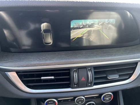 Used 2018 Alfa Romeo Stelvio Ti image 20