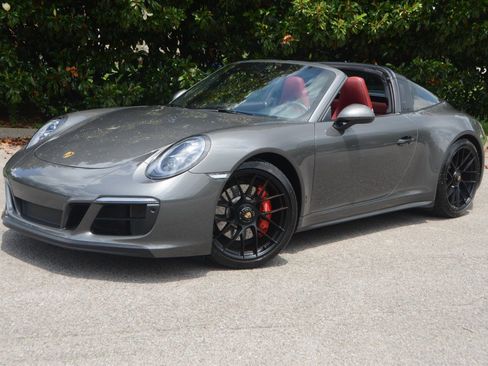 Used 2019 Porsche 911 AWD/4WD image 11