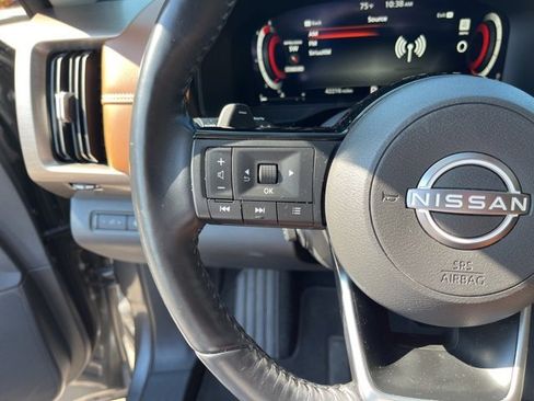 Used 2022 Nissan Pathfinder Platinum w/ Cargo Package image 22