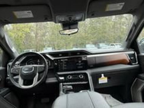 Used 2024 GMC Sierra 1500 Denali w/ Technology Package AWD/4WD image 33