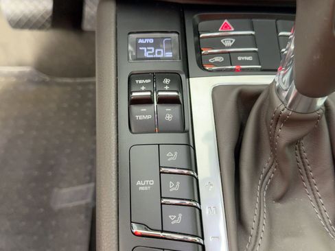 Certified 2020 Porsche Macan image 26