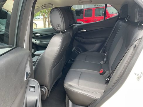 Used 2025 Buick Encore GX Preferred FWD image 18