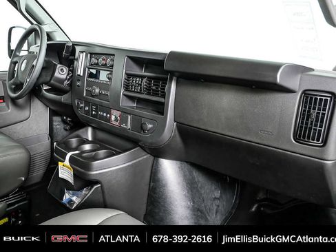 New 2025 GMC Savana 2500 w/ Driver Convenience Package image 18