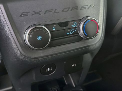 Used 2025 Ford Explorer ST-Line AWD/4WD image 26