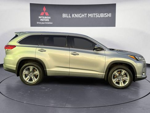 Used 2019 Toyota Highlander Limited image 6