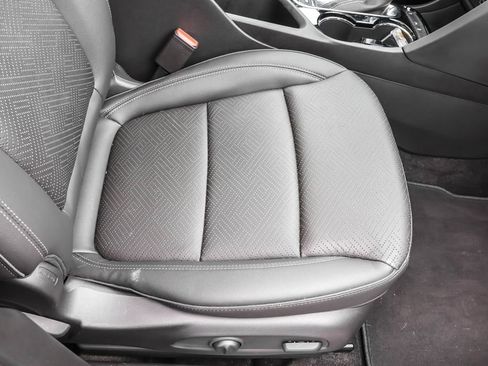 Used 2023 Buick Encore GX Essence w/ Experience Buick Package FWD image 41
