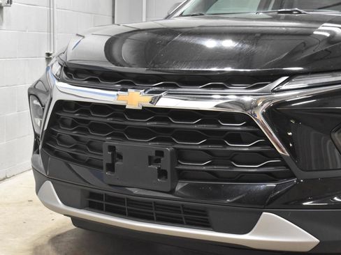 Used 2025 Chevrolet Blazer LT AWD/4WD image 30