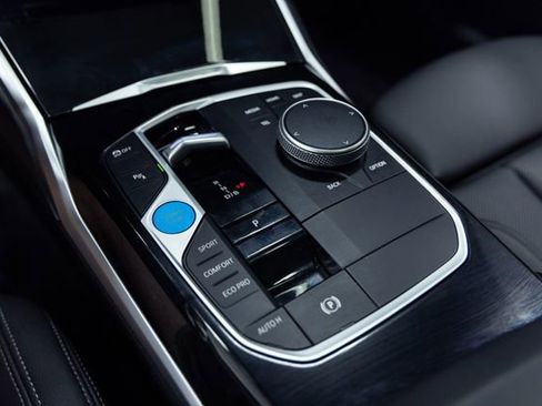 Used 2024 BMW i4 eDrive35 w/ Premium Package RWD image 19