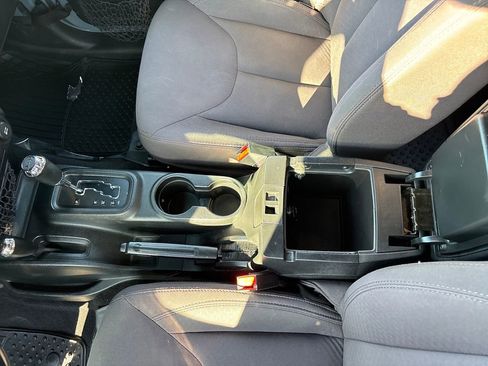 Used 2015 Jeep Wrangler Unlimited Sport w/ Quick Order Package 24S image 29