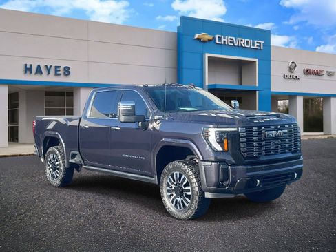 Certified 2025 GMC Sierra 2500 Denali Ultimate w/ Max Trailering Package AWD/4WD image 1