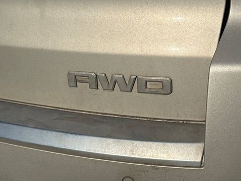 Used 2015 GMC Acadia SLT AWD/4WD image 6