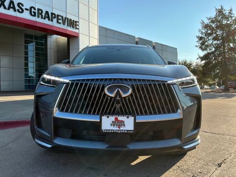 Used 2026 INFINITI QX60 Luxe FWD image 3