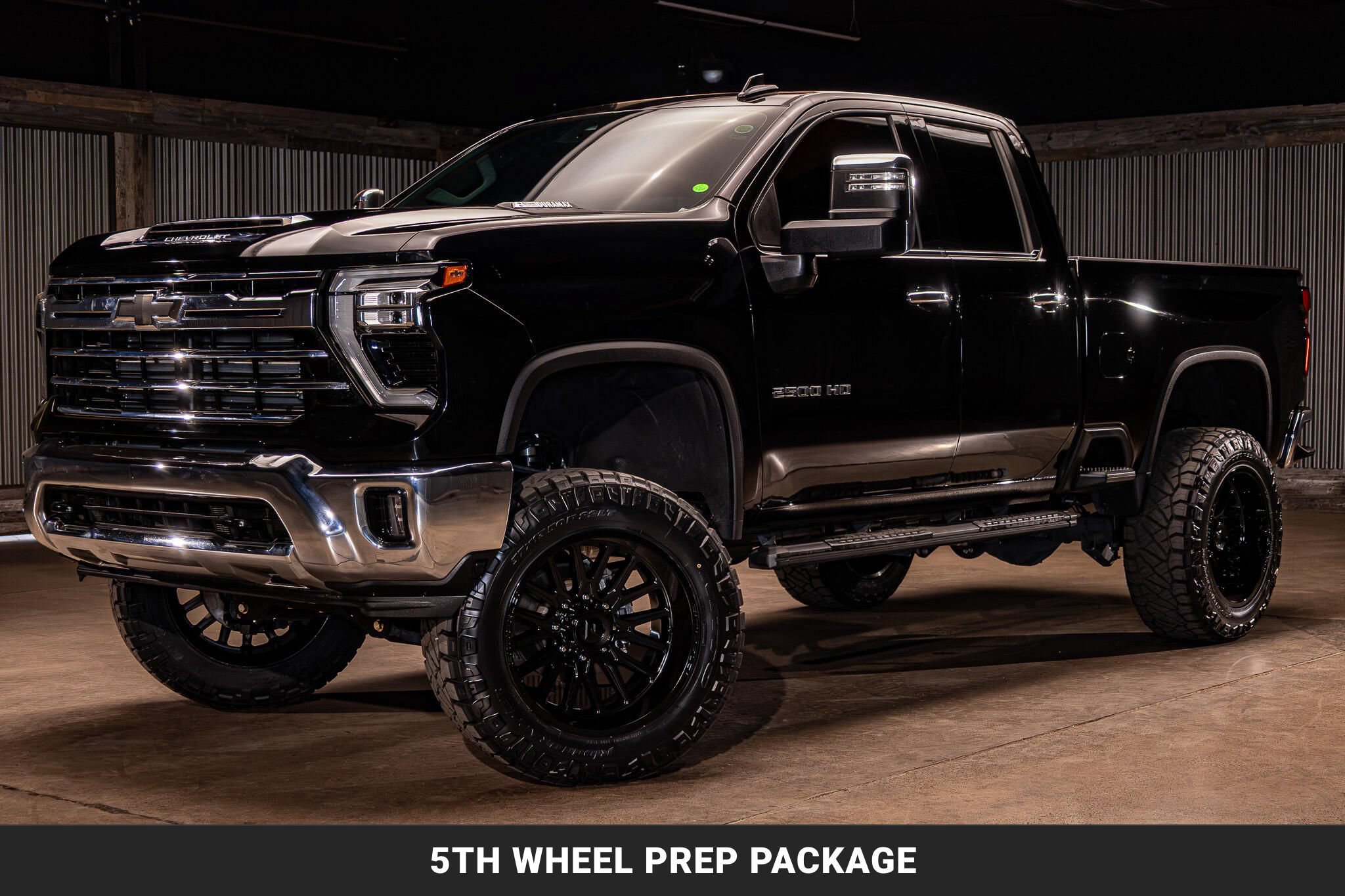 Used 2024 Chevrolet Silverado 2500 LTZ w/ LTZ Convenience Package AWD/4WD image 5
