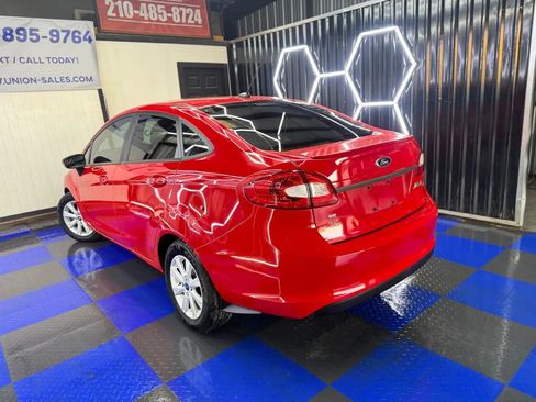 Used 2013 Ford Fiesta SE image 15