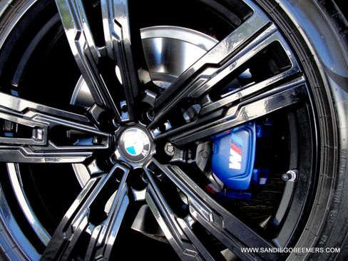 Used 2023 BMW 740i 740i M SPORT PRO+HUD+SWAROVSKI w/ Parking Assistance Package image 17