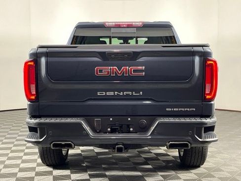 Used 2021 GMC Sierra 1500 Denali w/ Denali Ultimate Package AWD/4WD image 10