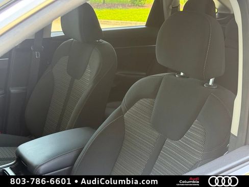 Used 2022 Kia Sorento LX FWD image 17