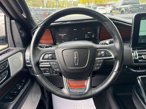 Used 2021 Lincoln Navigator L Reserve AWD/4WD image 34