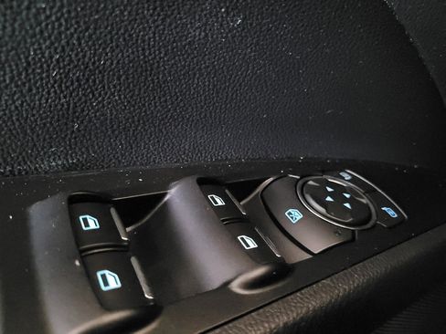 Used 2018 Ford Fusion SE w/ Fusion SE Technology Package FWD image 27