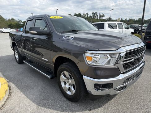 Used 2022 RAM 1500 Big Horn AWD/4WD image 4