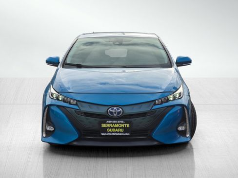 Used 2017 Toyota Prius Prime Advanced image 2