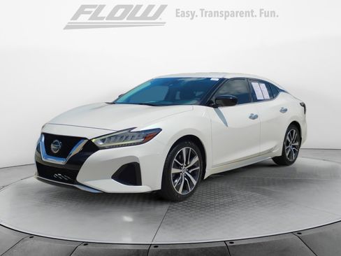Used 2020 Nissan Maxima 3.5 S w/ Floor Mat Group FWD image 4