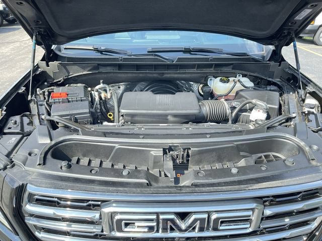 Used 2025 GMC Yukon AT4 w/ AT4 Premium Plus Package AWD/4WD image 31