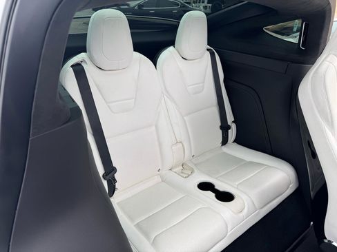 Used 2016 Tesla Model X Performance image 21
