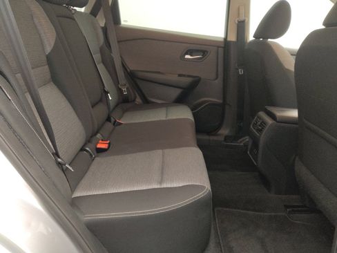 Used 2023 Nissan Rogue SV AWD/4WD image 19