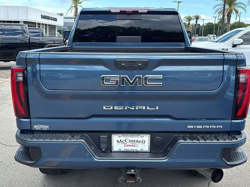 Certified 2024 GMC Sierra 2500 Denali Ultimate AWD/4WD image 6