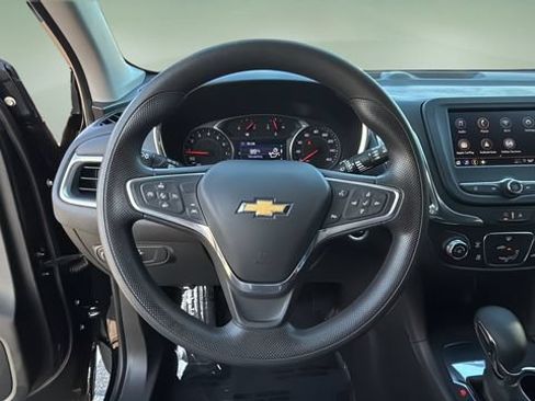 Used 2023 Chevrolet Equinox LT FWD image 11