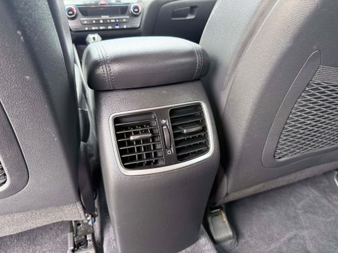 Used 2018 Hyundai Tucson SEL Plus FWD image 16