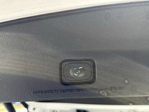 Used 2013 Ford Explorer XLT FWD image 29