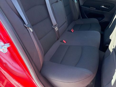 Used 2016 Chevrolet Cruze LT w/ Technology Package image 21