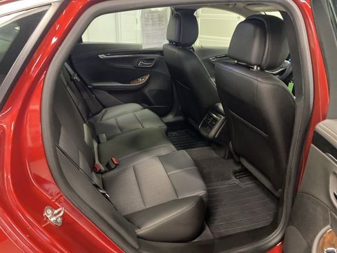 Used 2014 Chevrolet Impala LT image 12