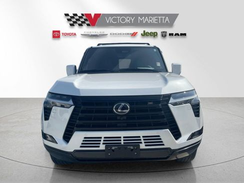 Used 2024 Lexus GX 550 w/ Cold Area Package image 4