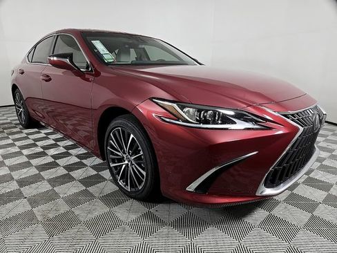 New 2025 Lexus ES 350 w/ Premium Package image 4